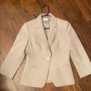 Women’s Tahari Tan Jacket